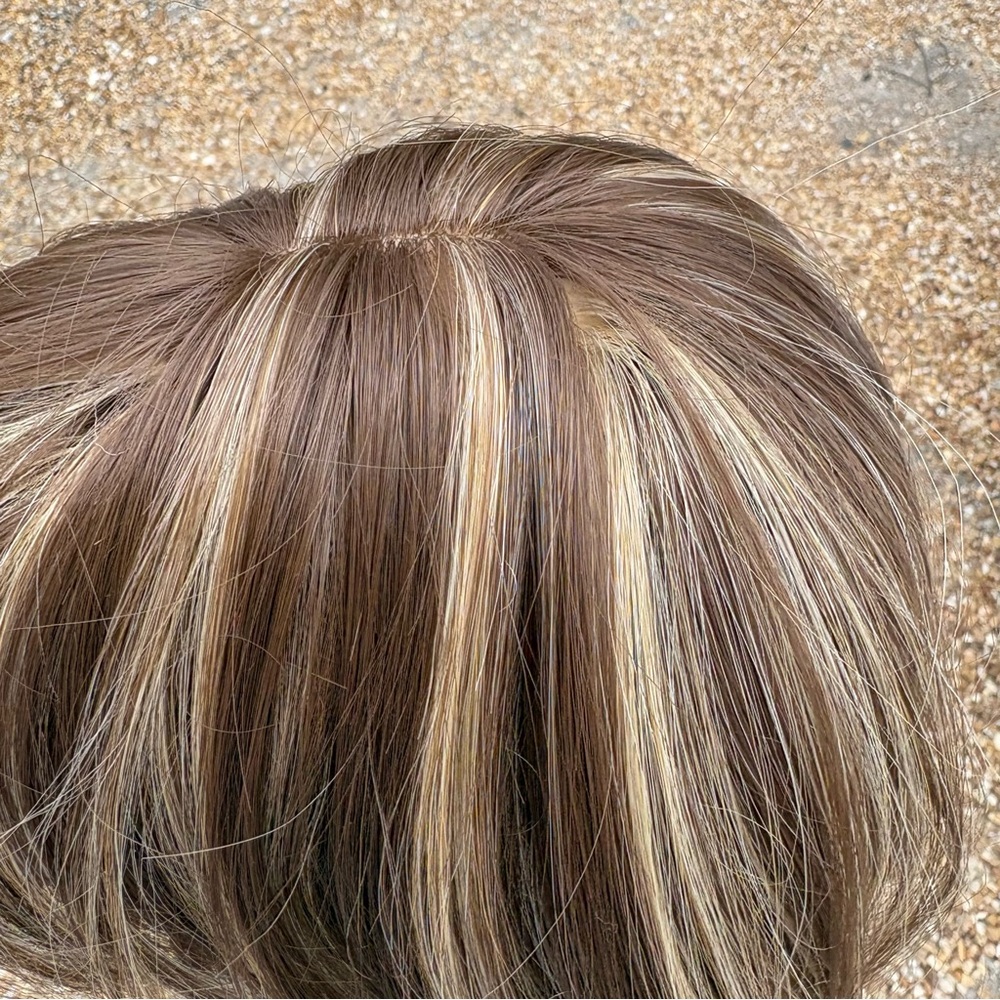 Brown with Blonde Highlights Long Layered Wig! Synthetic! Great! Set part. Bang - Picture 7 of 14